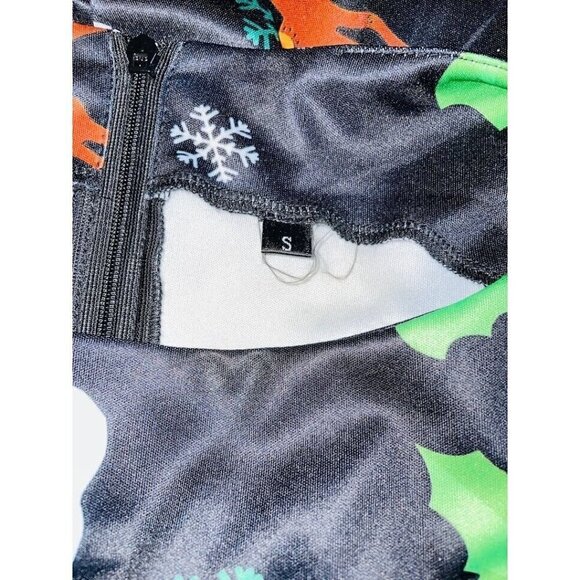 Unbranded Women's Christmas Holiday Dress Santa Reindeer Fun Size Small Pockets - Picture 5 of 5